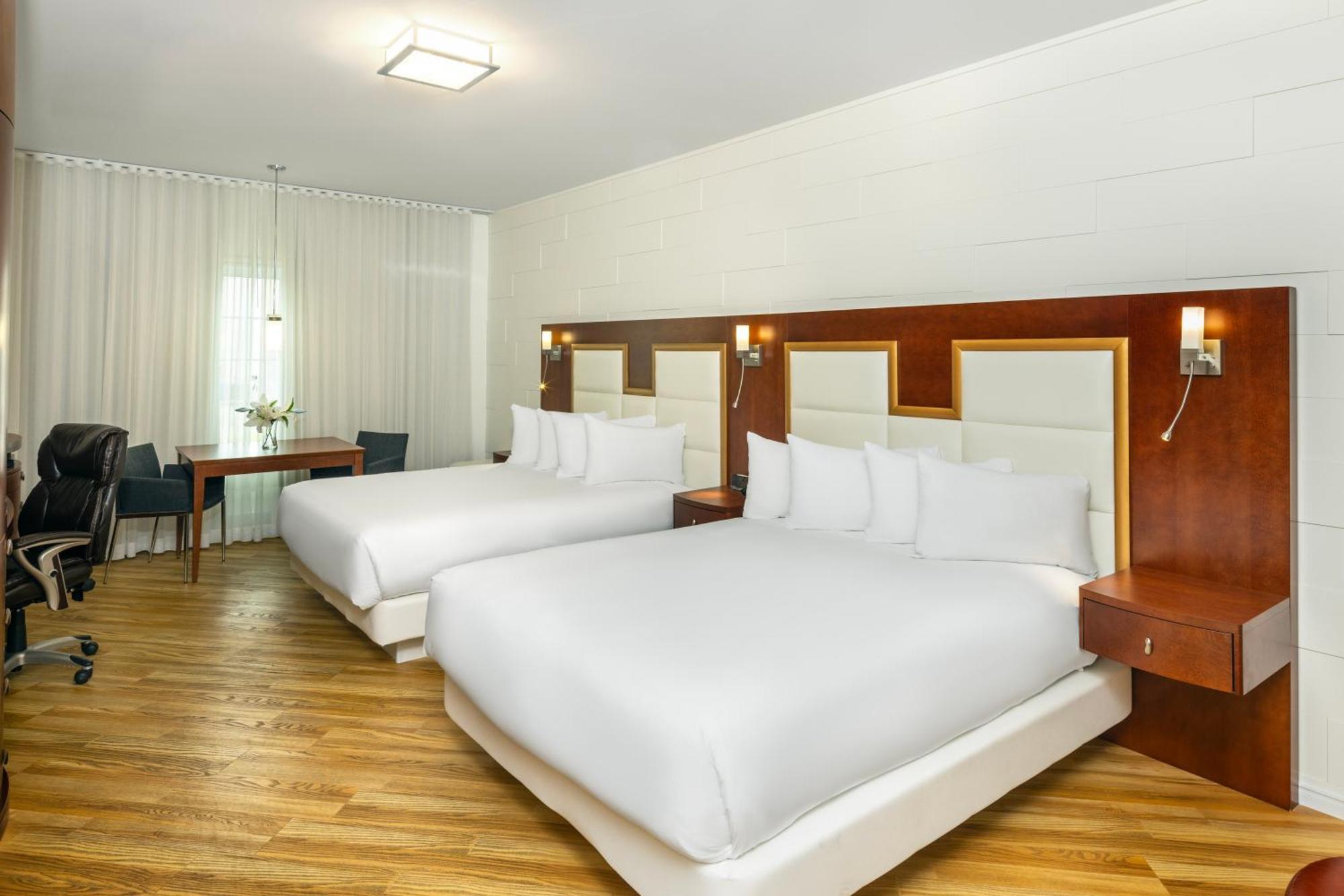 Les Suites De Laviolette Ascend Hotel Collection Trois-Rivieres Exterior photo