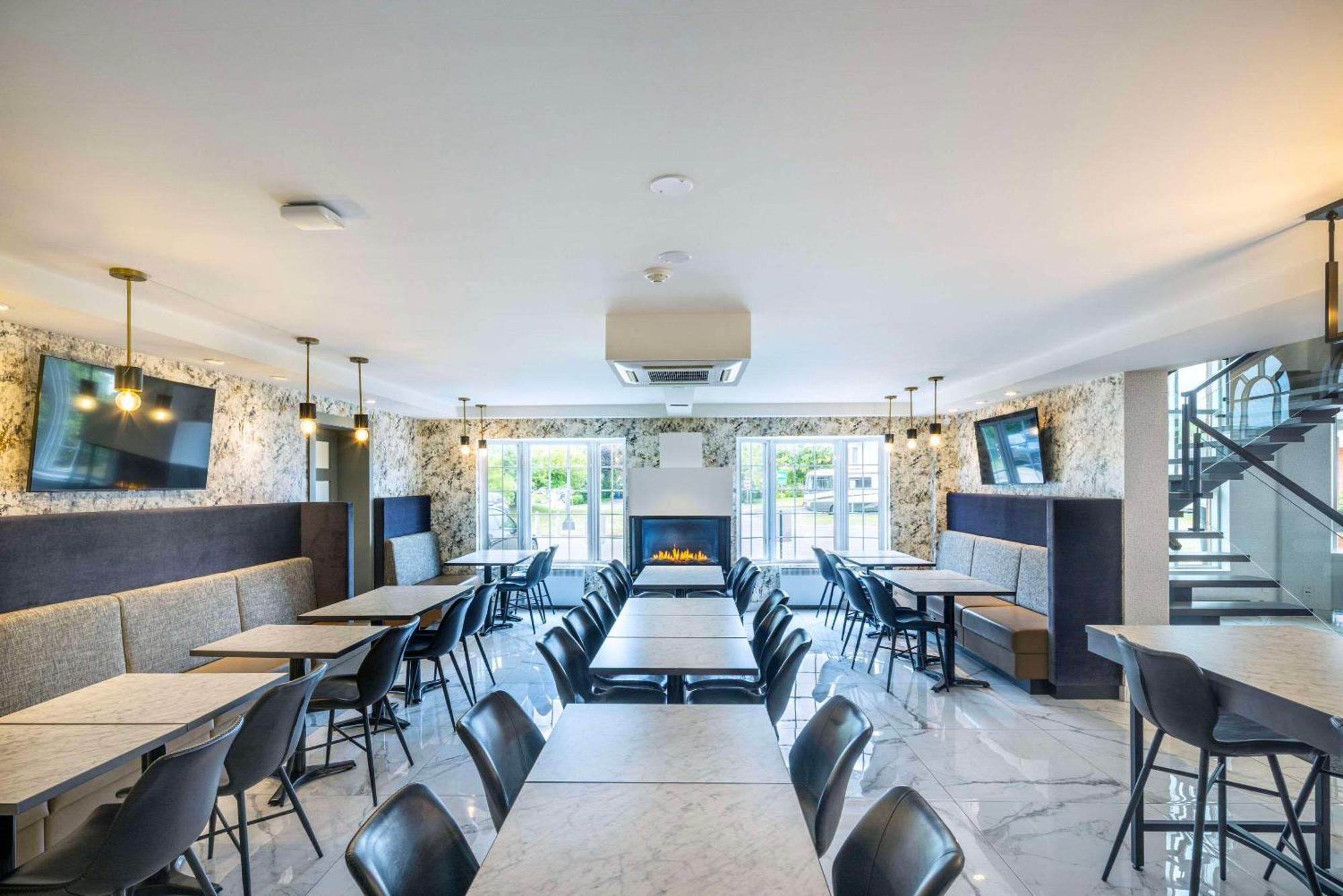 Les Suites De Laviolette Ascend Hotel Collection Trois-Rivieres Exterior photo
